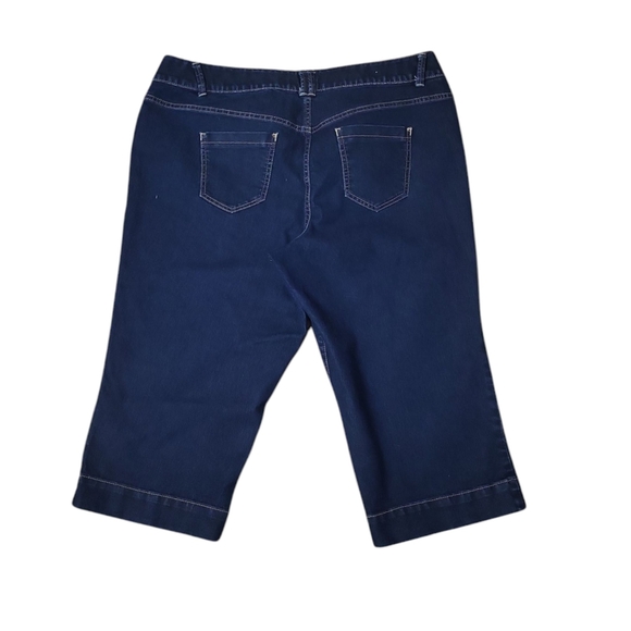 Lane Bryant Dark Blue Cropped Denim Jeans - Picture 2 of 4